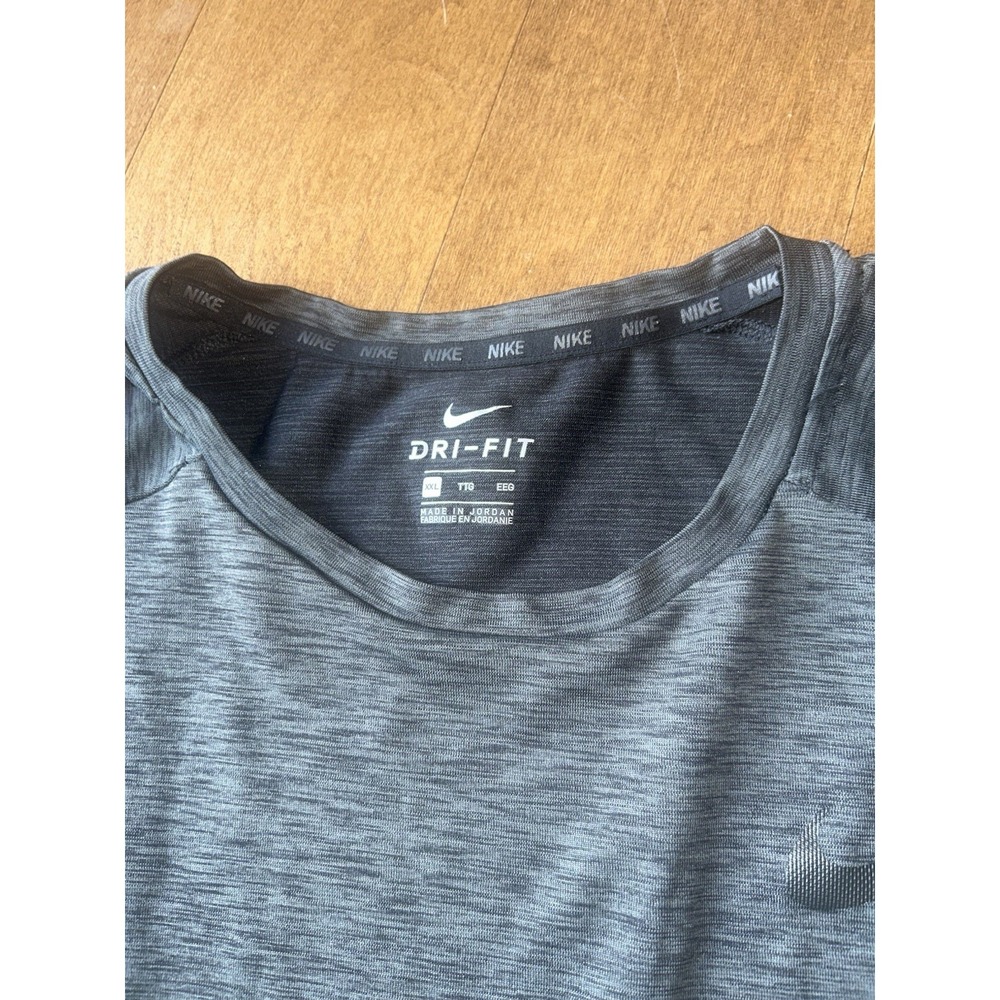 The Nike Tee Half Sleeve Mens XXL Dri Fit Heather Gray - Picture 3 of 12